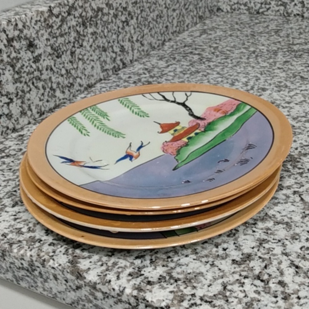 4 Vintage Japanese Gold trimmed plates - Picture 3 of 12